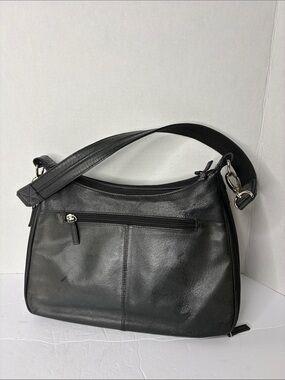 Gun Tote’n Mamas (GTM) Concealed Carry Black Leather Hobo Bag